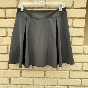 Nike Athletic Tennis Skort in Black - Size Large